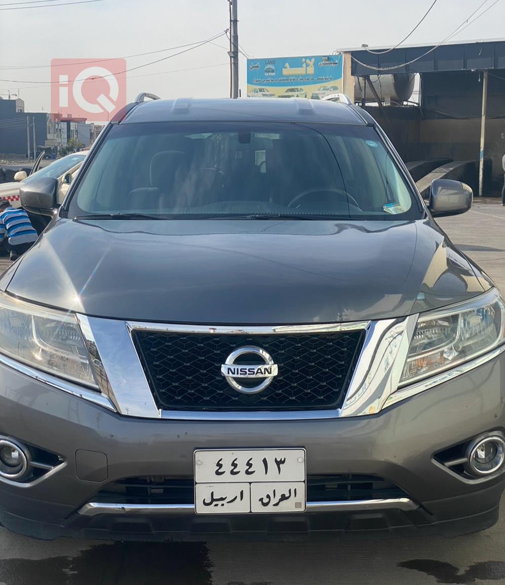 نیسان پاسفایندەر